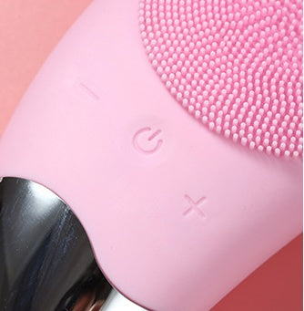 Brosse Nettoyante Visage Silicone – Vibrations Ultrasoniques 4 Vitesses